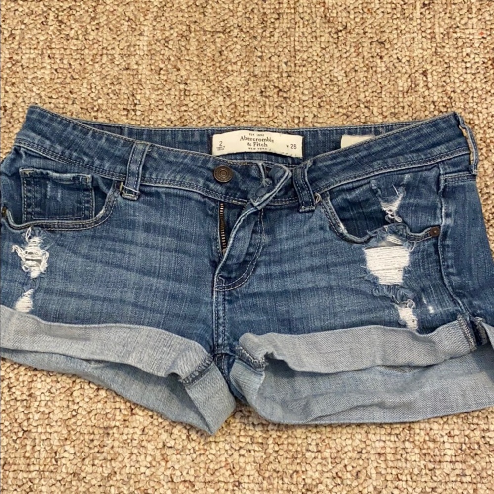 Ripped Jean shorts
